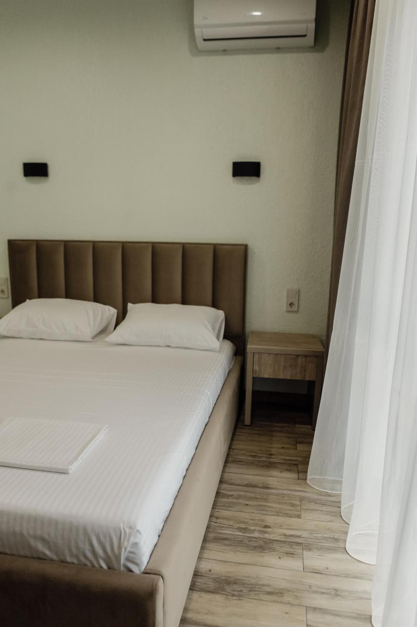 Reef Hotel Коблево Екстериор снимка